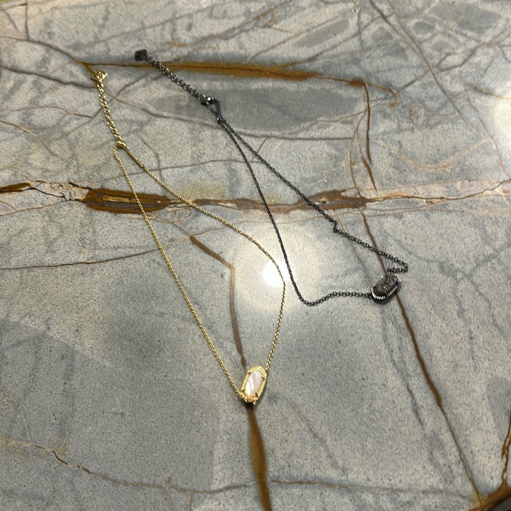 Kendra scott necklace